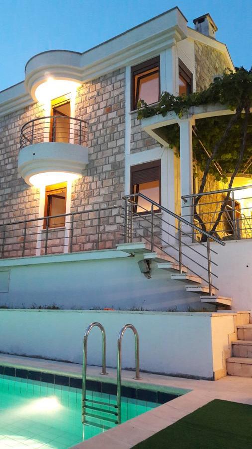 Villa Antic With Private Pool In Budva Exteriör bild