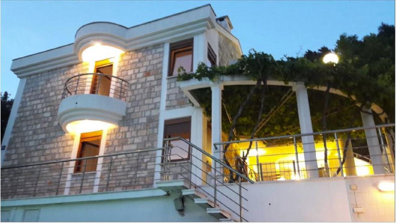 Villa Antic With Private Pool In Budva Exteriör bild